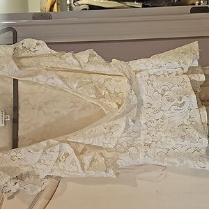 Womens lace top size small